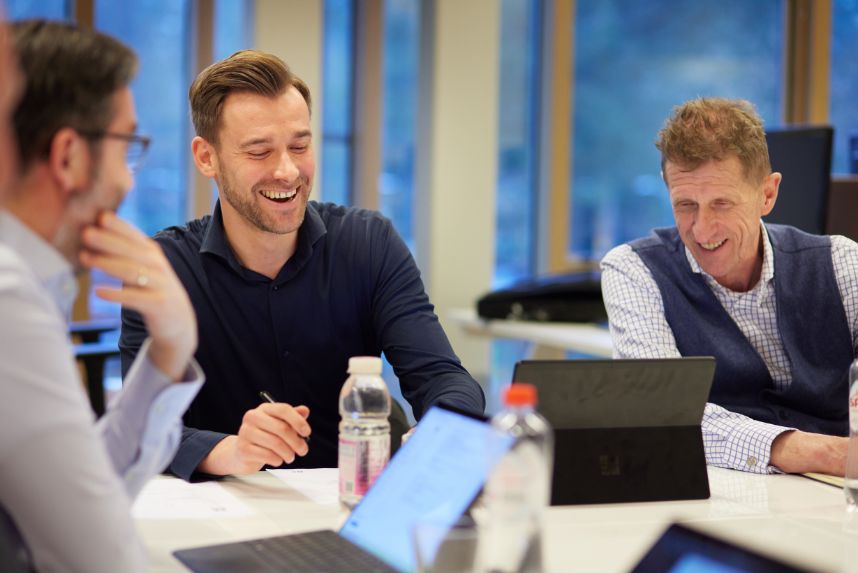 Overleg bij Alrijne 858 x 573 px) (1)